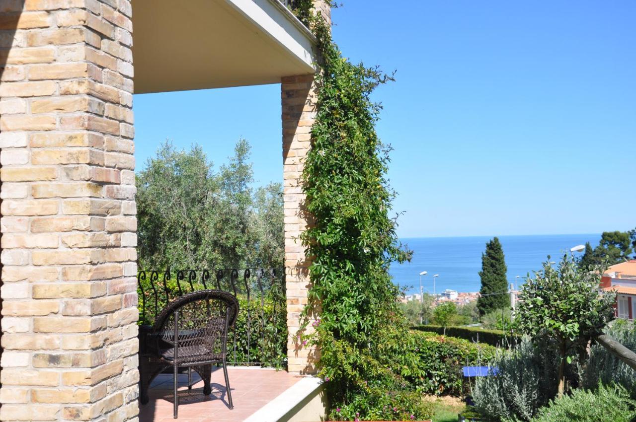 Bed And Breakfast Latteletto Tortoreto Bagian luar foto
